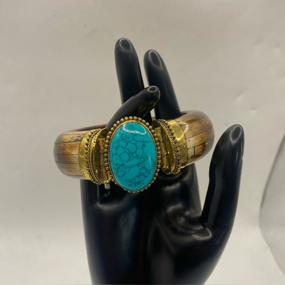 jennifer Thames Jewelry - Southwest Turquoise Hinged Wooden Cuff Brass, Bracelet 7”